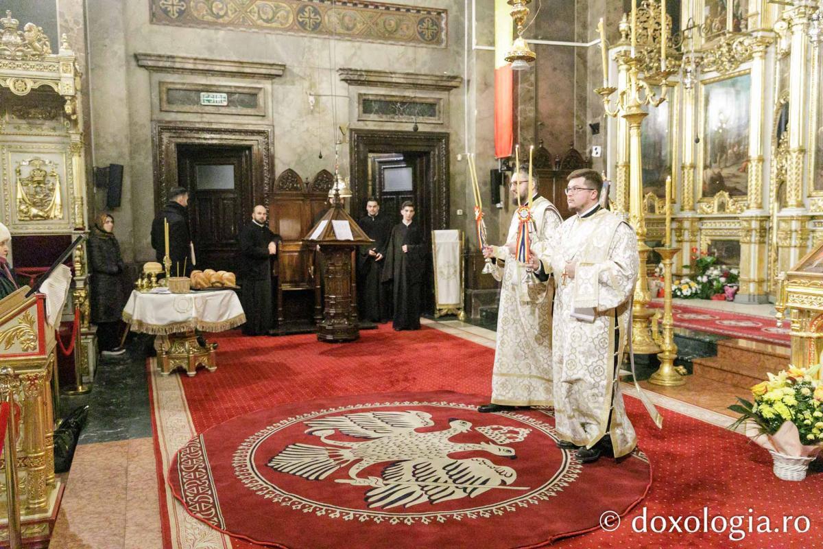 Priveghere la Sărbătoarea Sfântului Ierarh Iosif cel Milostiv / Foto: pr. Silviu Cluci